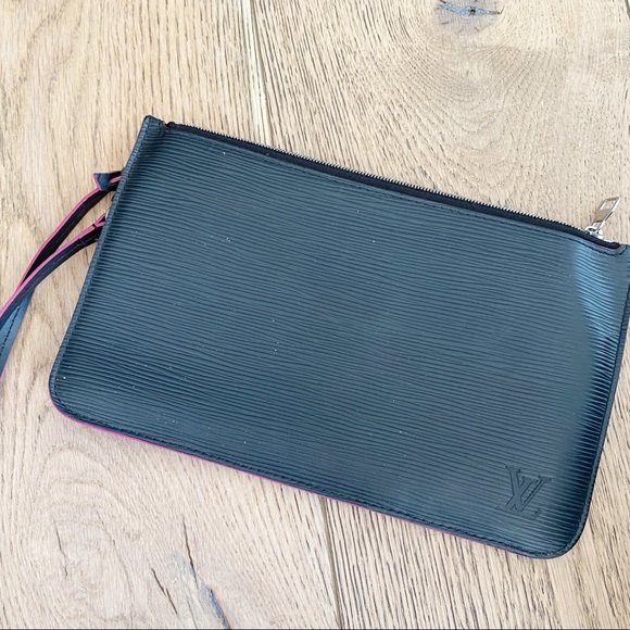 🔮✨ULTRA RARE✨🔮Black Epi Neverfull MM With Pouch! - Picture 9 of 15